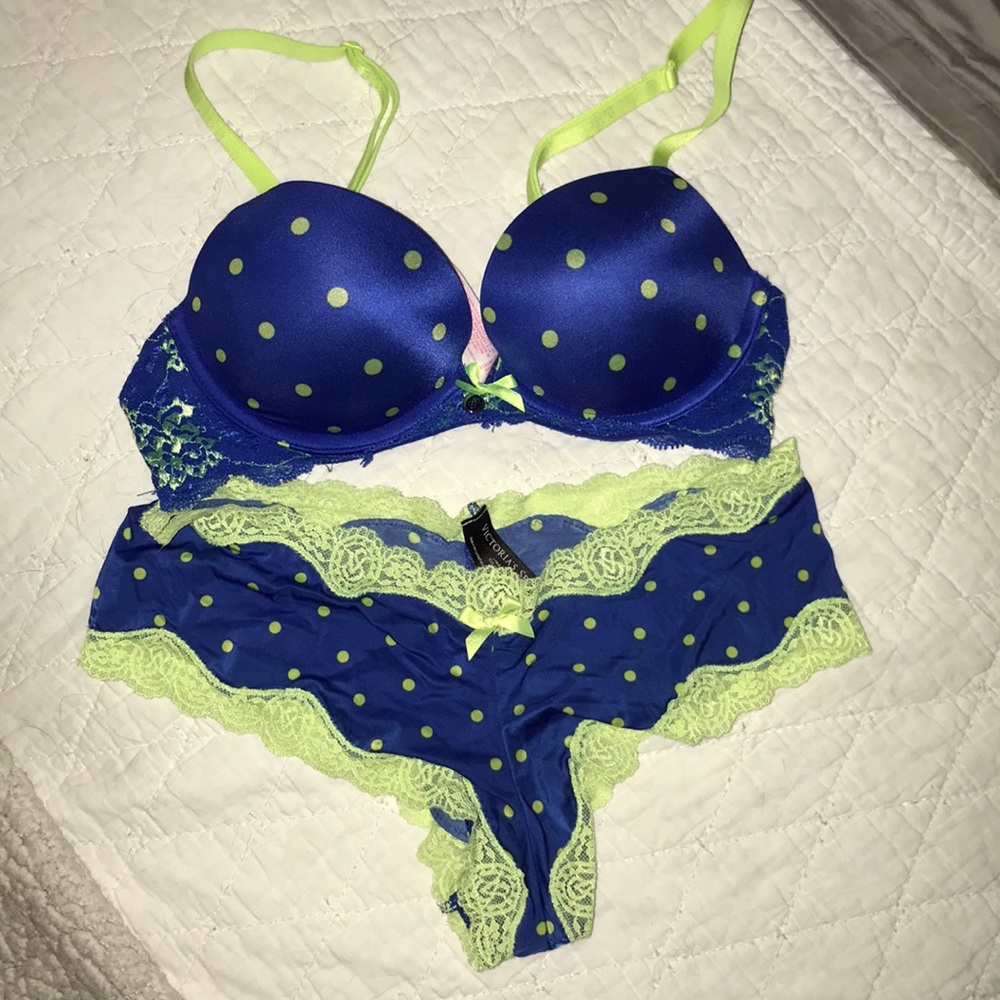 Bra Set - image 1